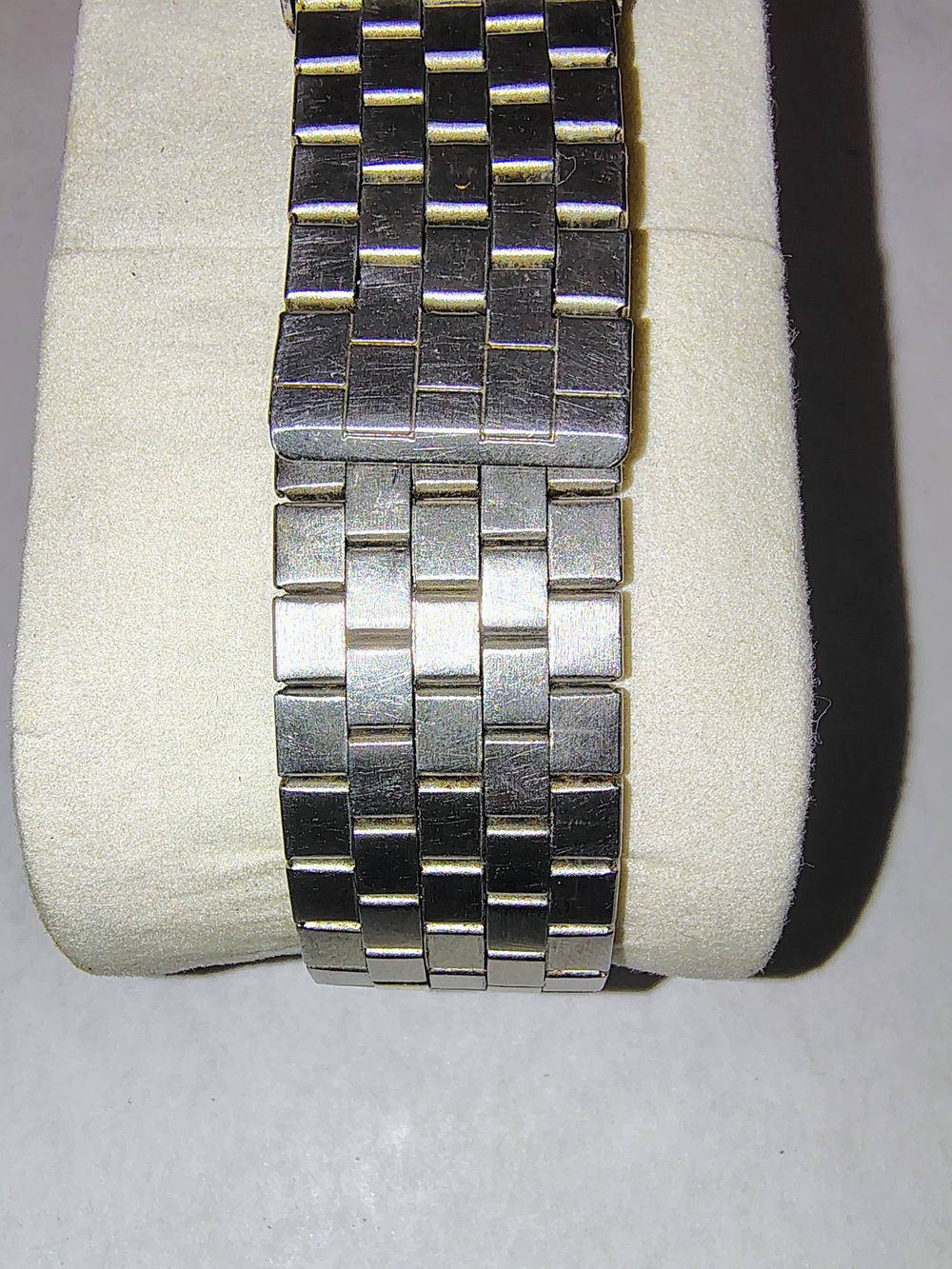 Vintage 1970s Timex Day/Date Cushion Case Mechanical Watch - Needs Service - Picture 3 of 9